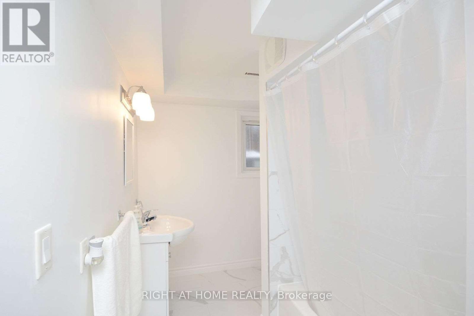 7123 Barto Crescent Property Photo 29