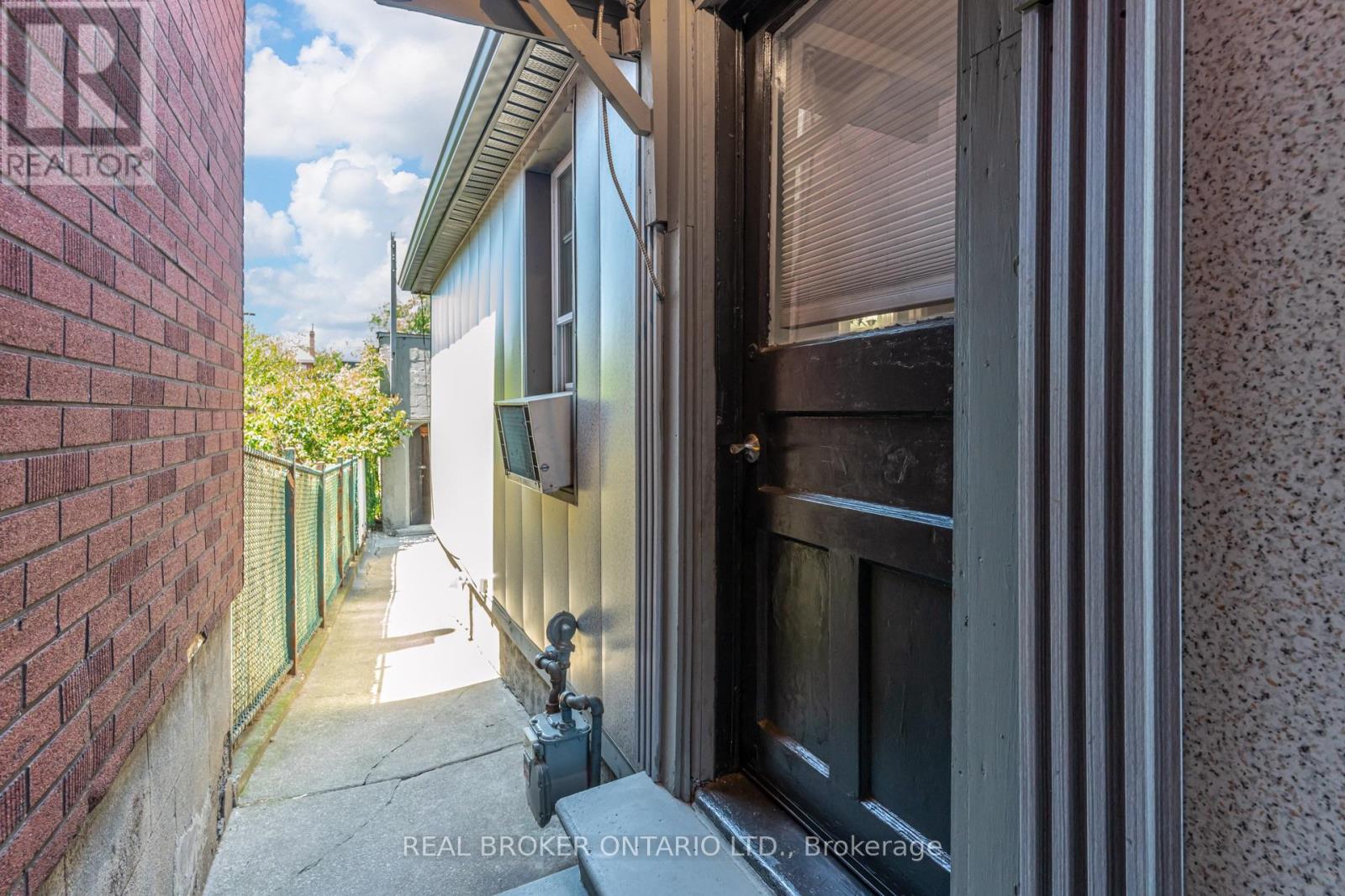 127 Barnesdale Avenue N Property Photo 32