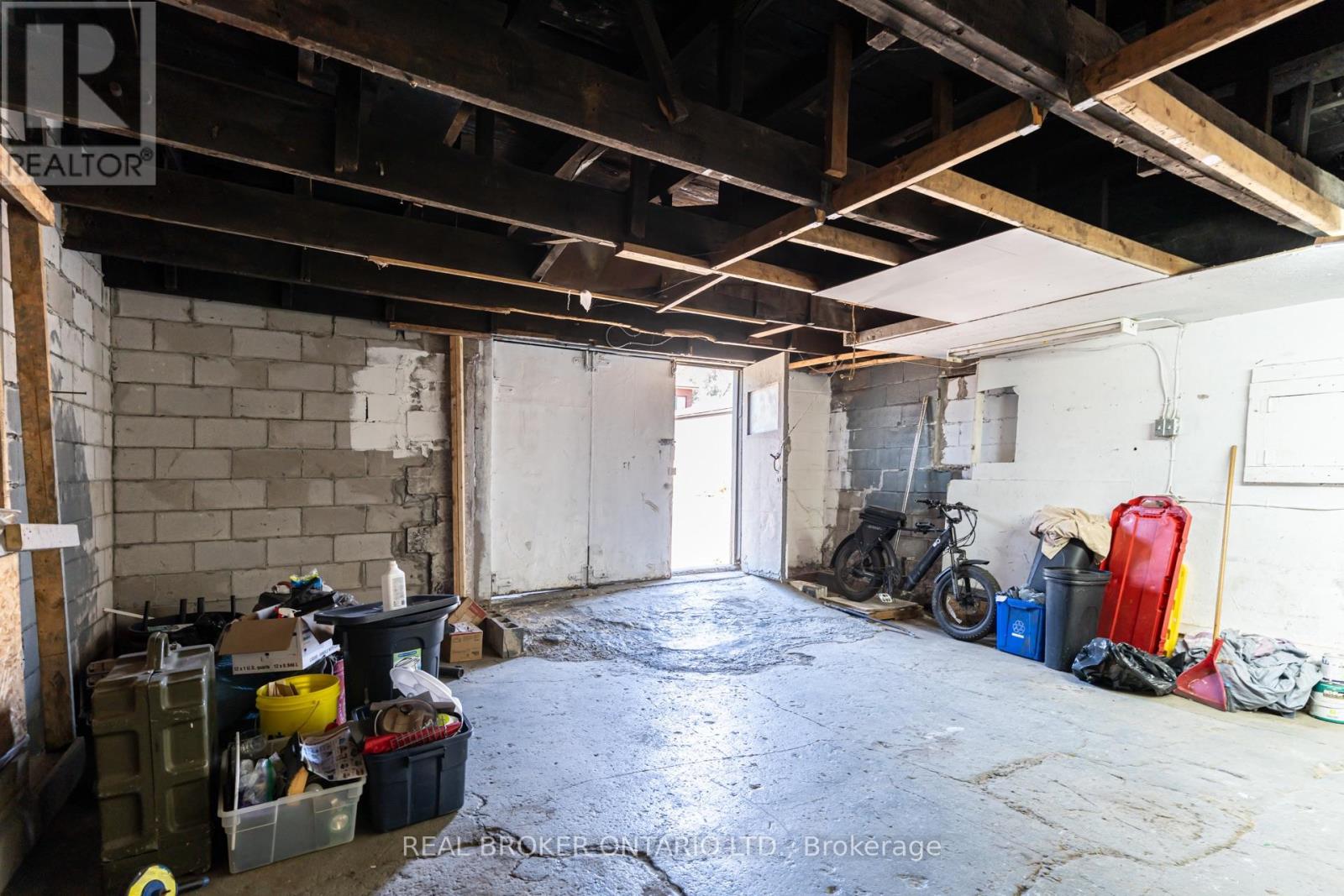 127 Barnesdale Avenue N Property Photo 45