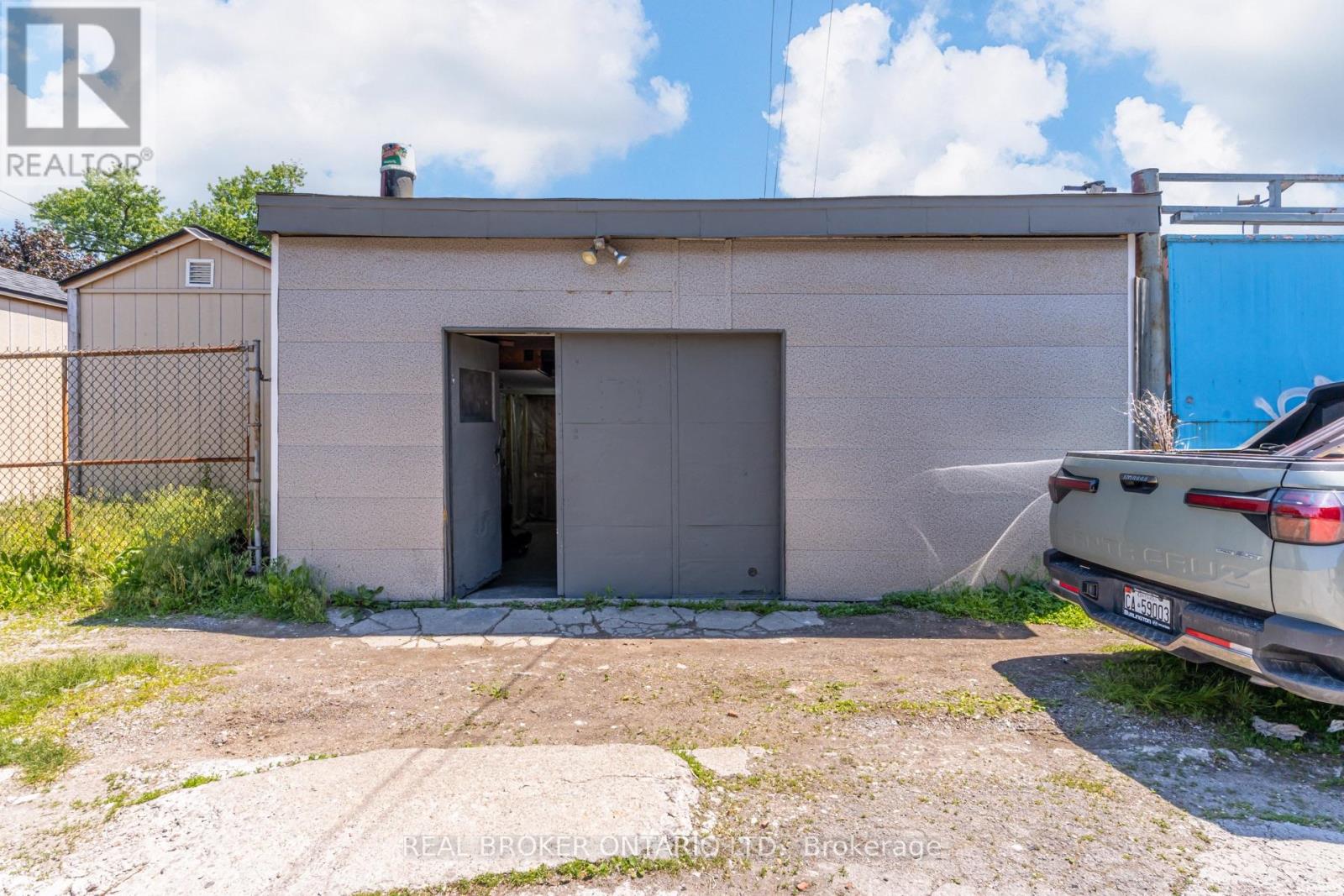 127 Barnesdale Avenue N Property Photo 46