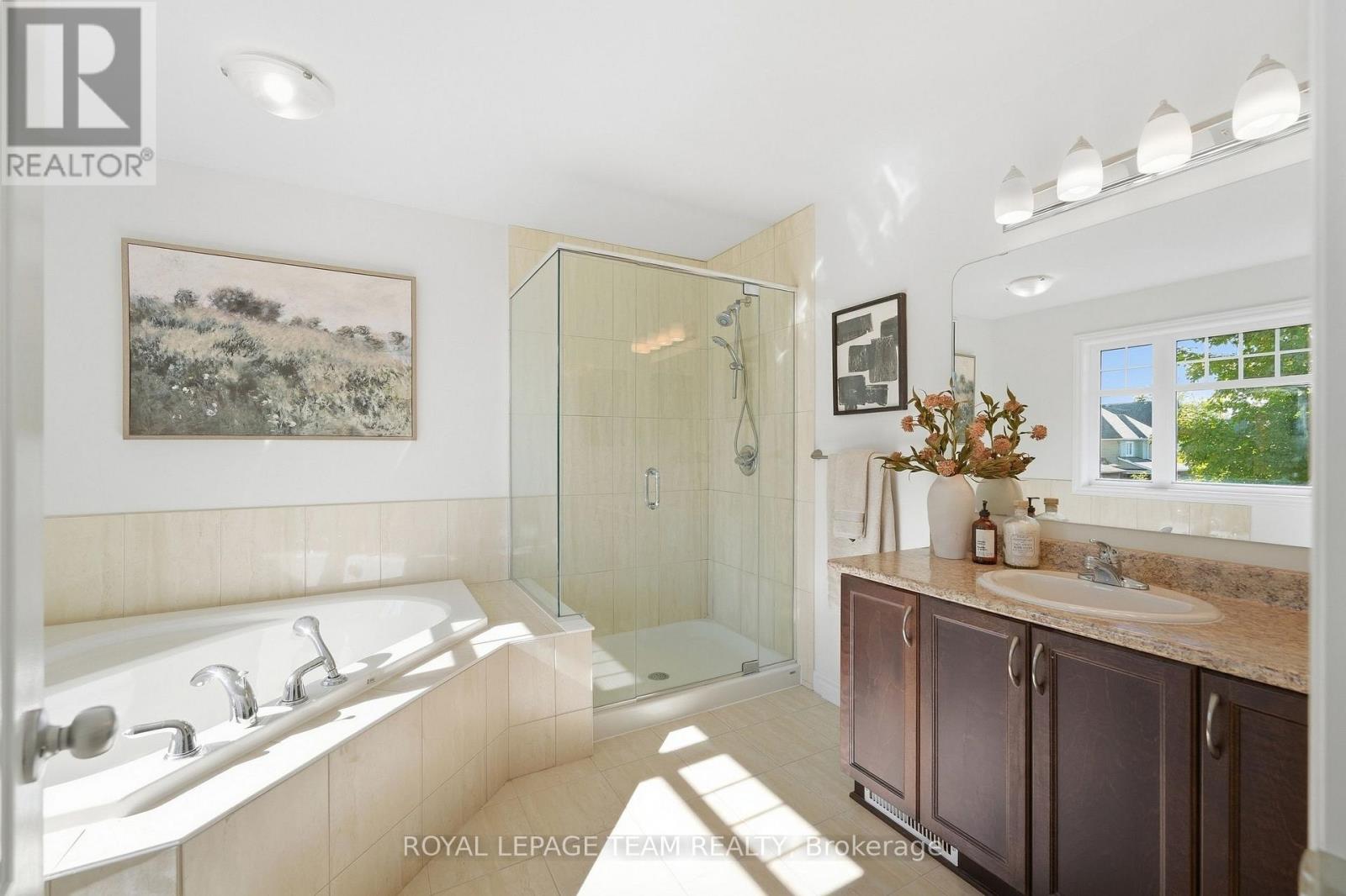 708 Eagle Crest Heights Property Photo 21