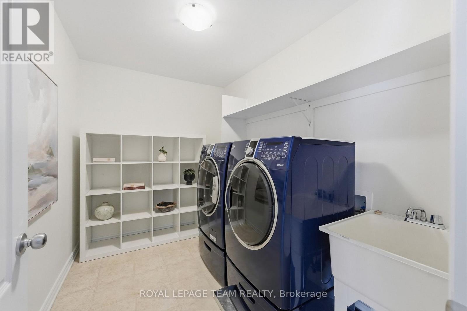 708 Eagle Crest Heights Property Photo 29