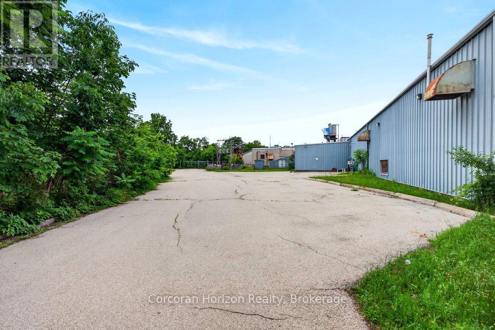 4 - 47 Head Street Property Photo 9