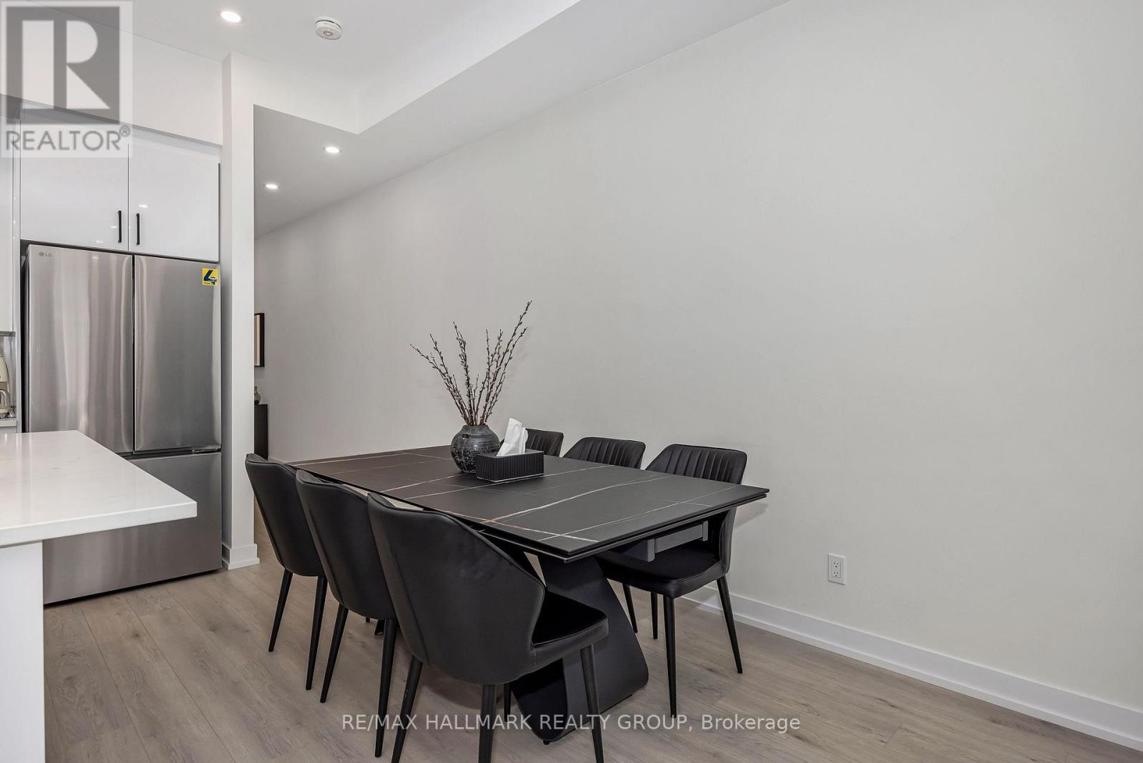 468 Mutual Street Property Photo 9