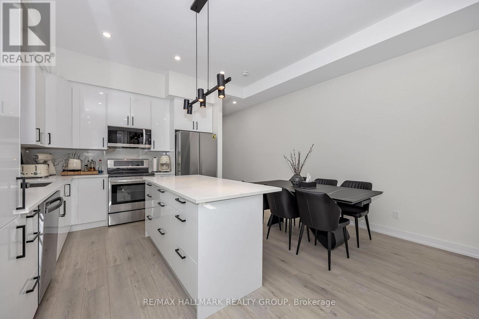468 Mutual Street Property Photo 13