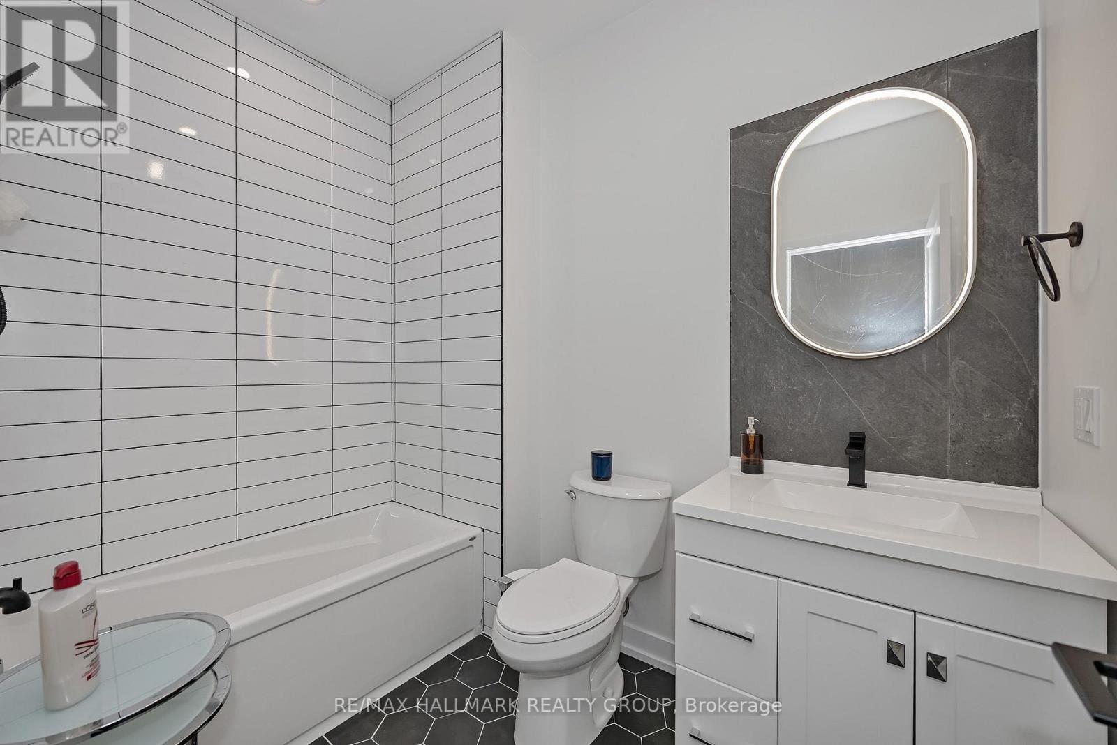 468 Mutual Street Property Photo 27