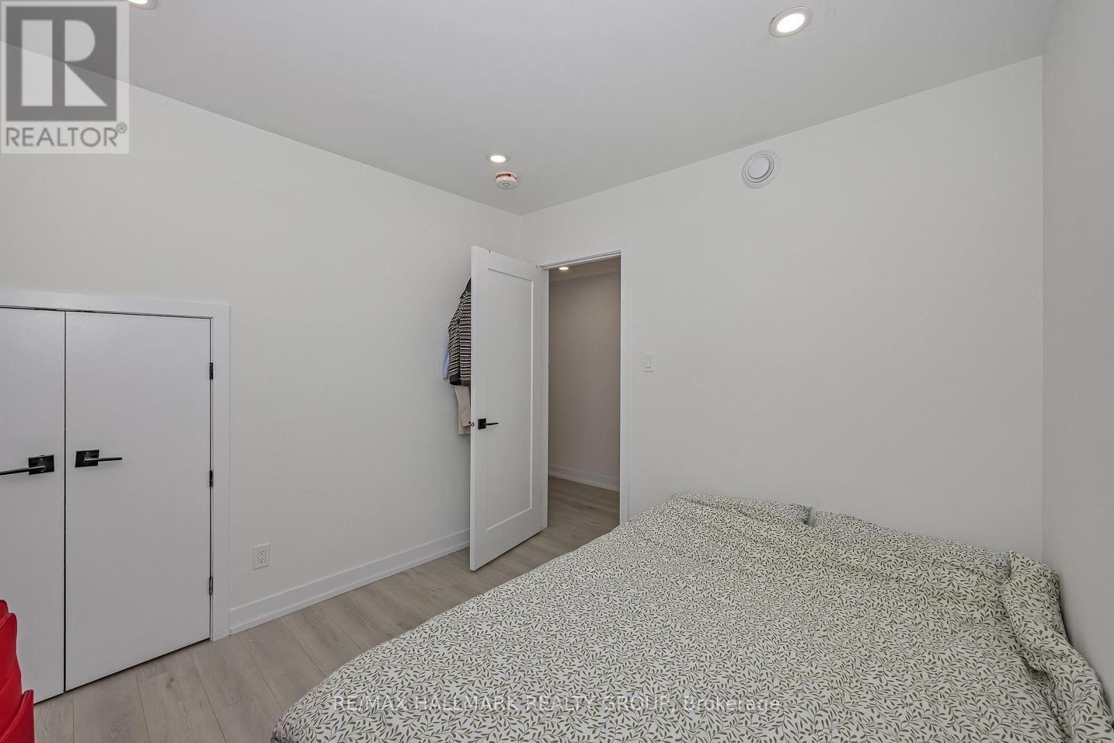 468 Mutual Street Property Photo 39