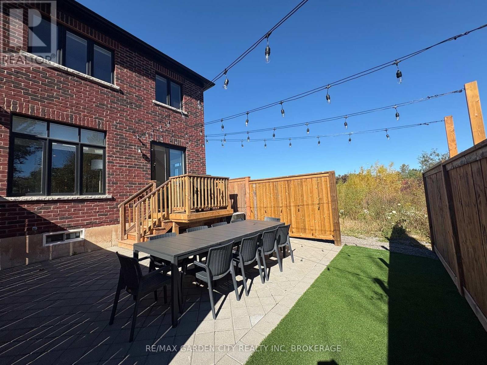 7460 Baycrest Common Property Photo 2