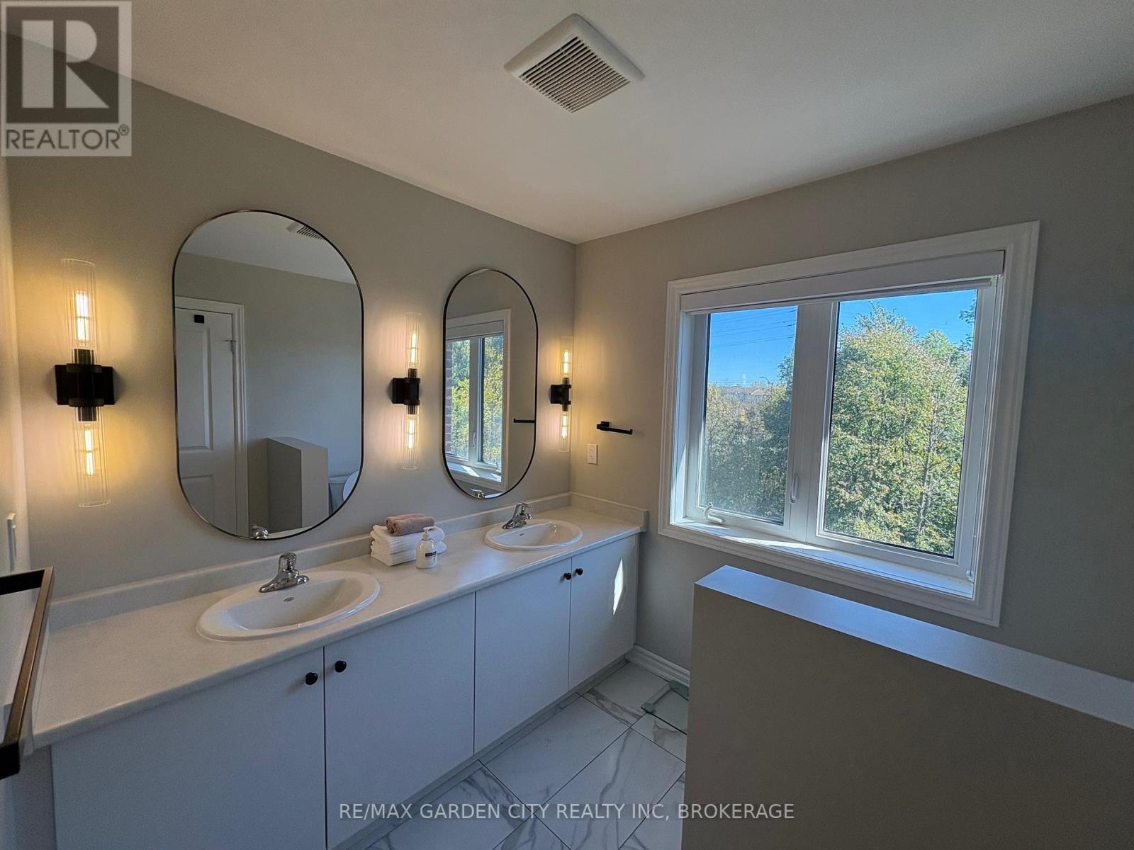7460 Baycrest Common Property Photo 24