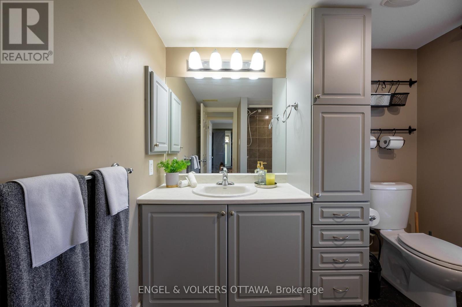 7 - 50 Barnstone Drive Property Photo 19