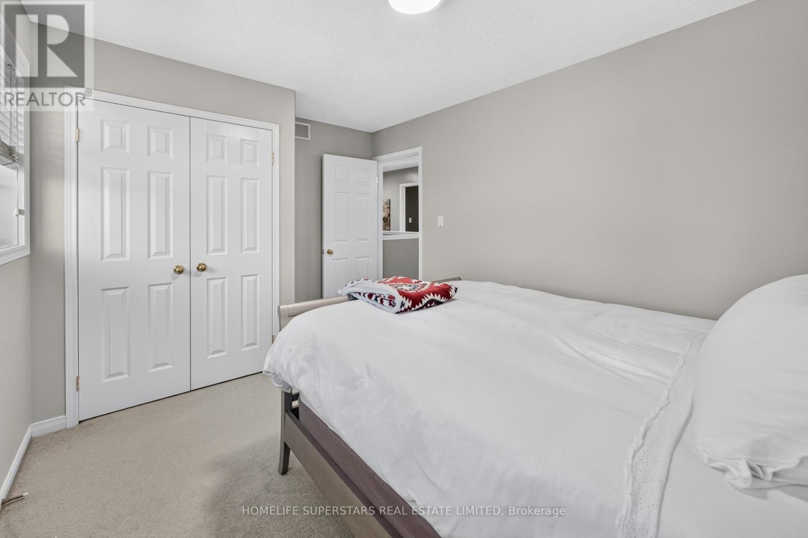 17 George Schmitt Court Property Photo 34