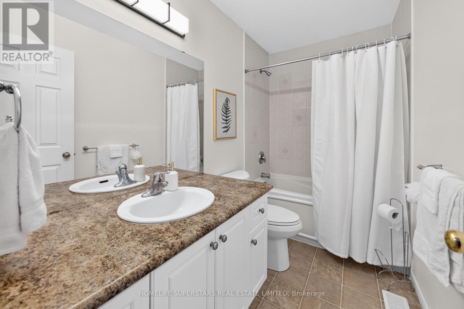 17 George Schmitt Court Property Photo 35