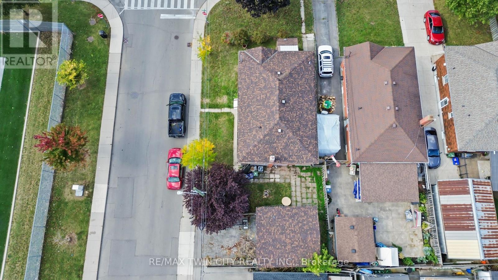 66 Walter Avenue N Property Photo 7