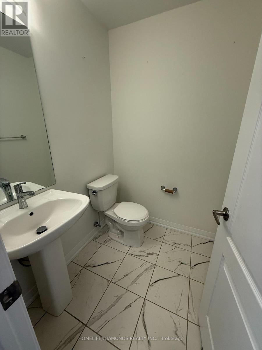 95 Norwich Crescent Property Photo 9