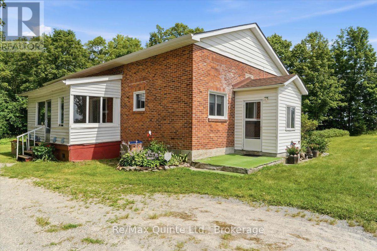 16492 Highway 62 Property Photo 5
