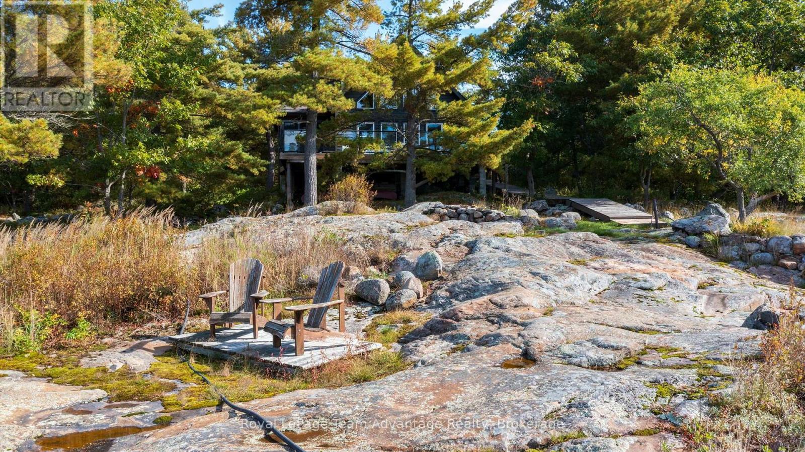 1 A20 Island Property Photo 4