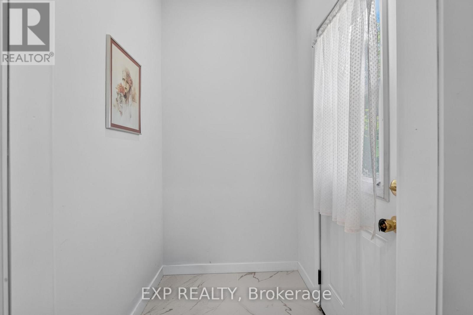 45 Phipps Street Property Photo 6