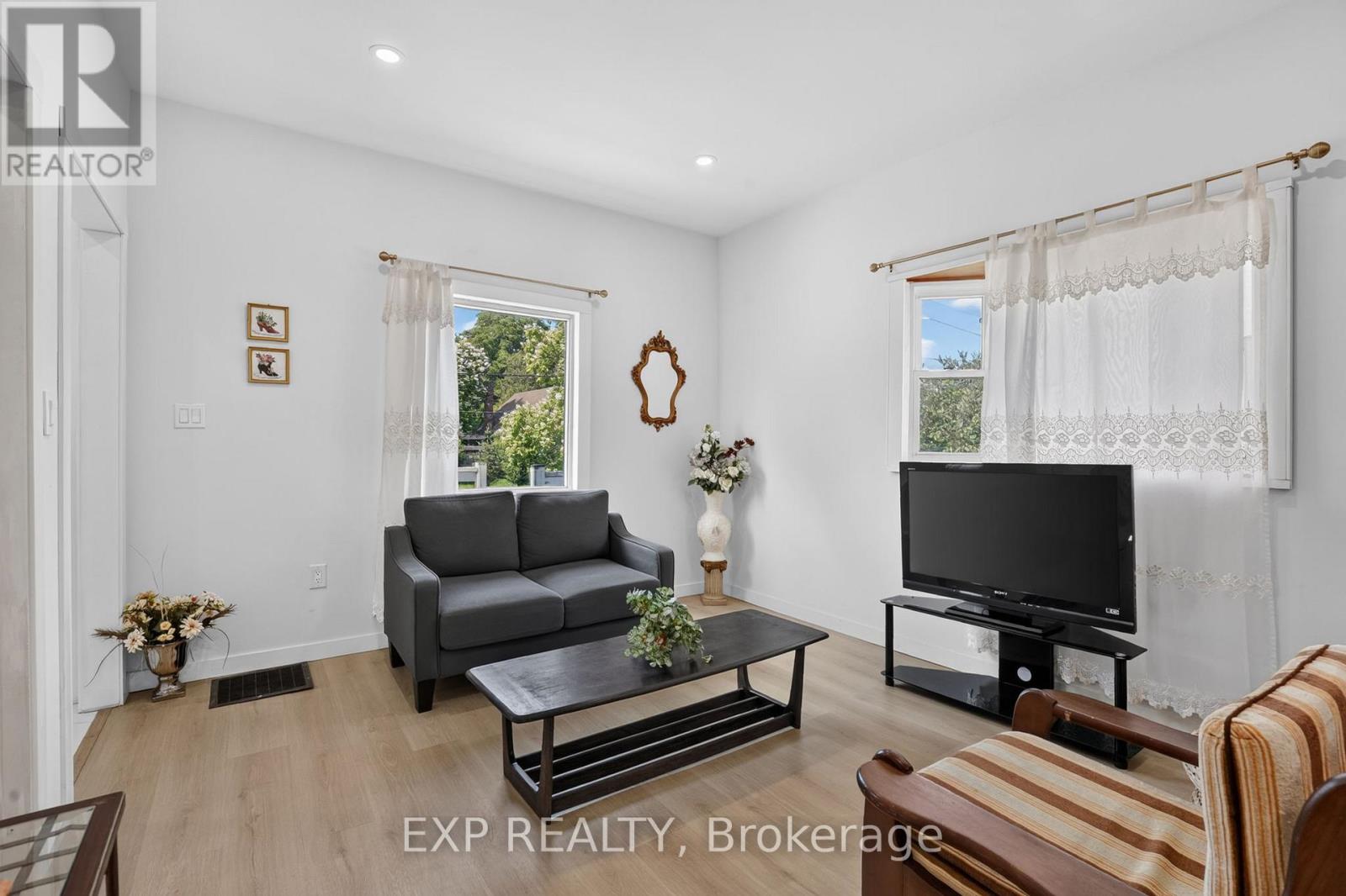 45 Phipps Street Property Photo 9
