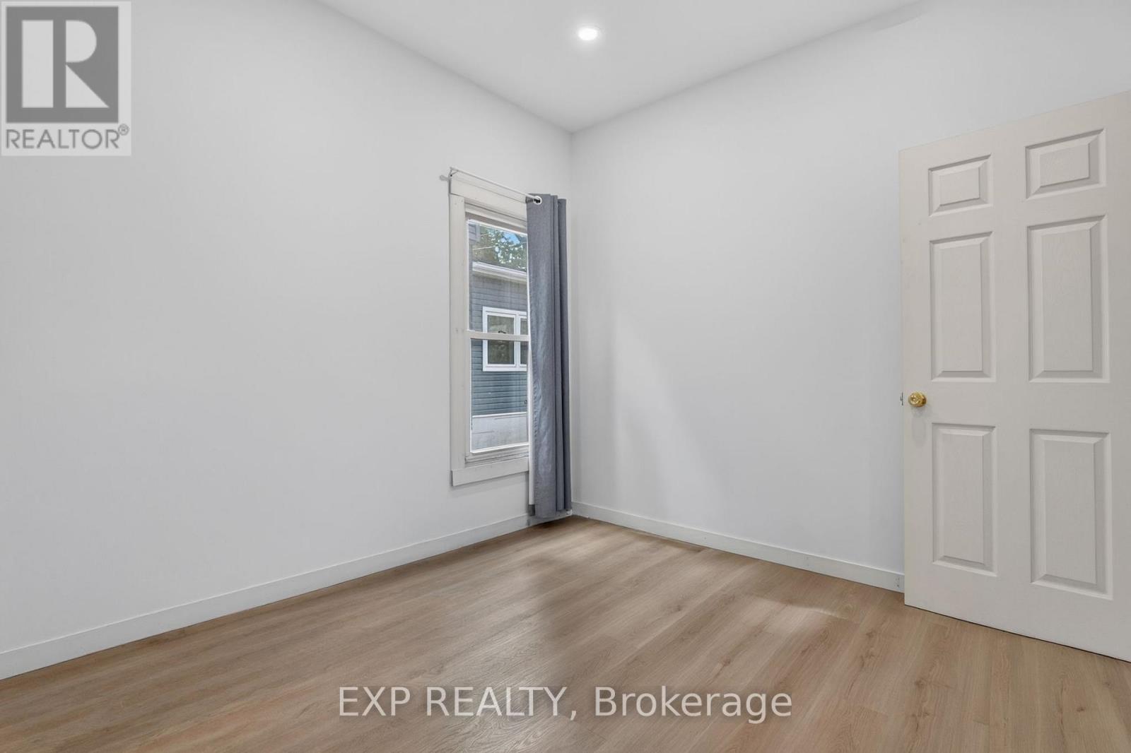 45 Phipps Street Property Photo 16