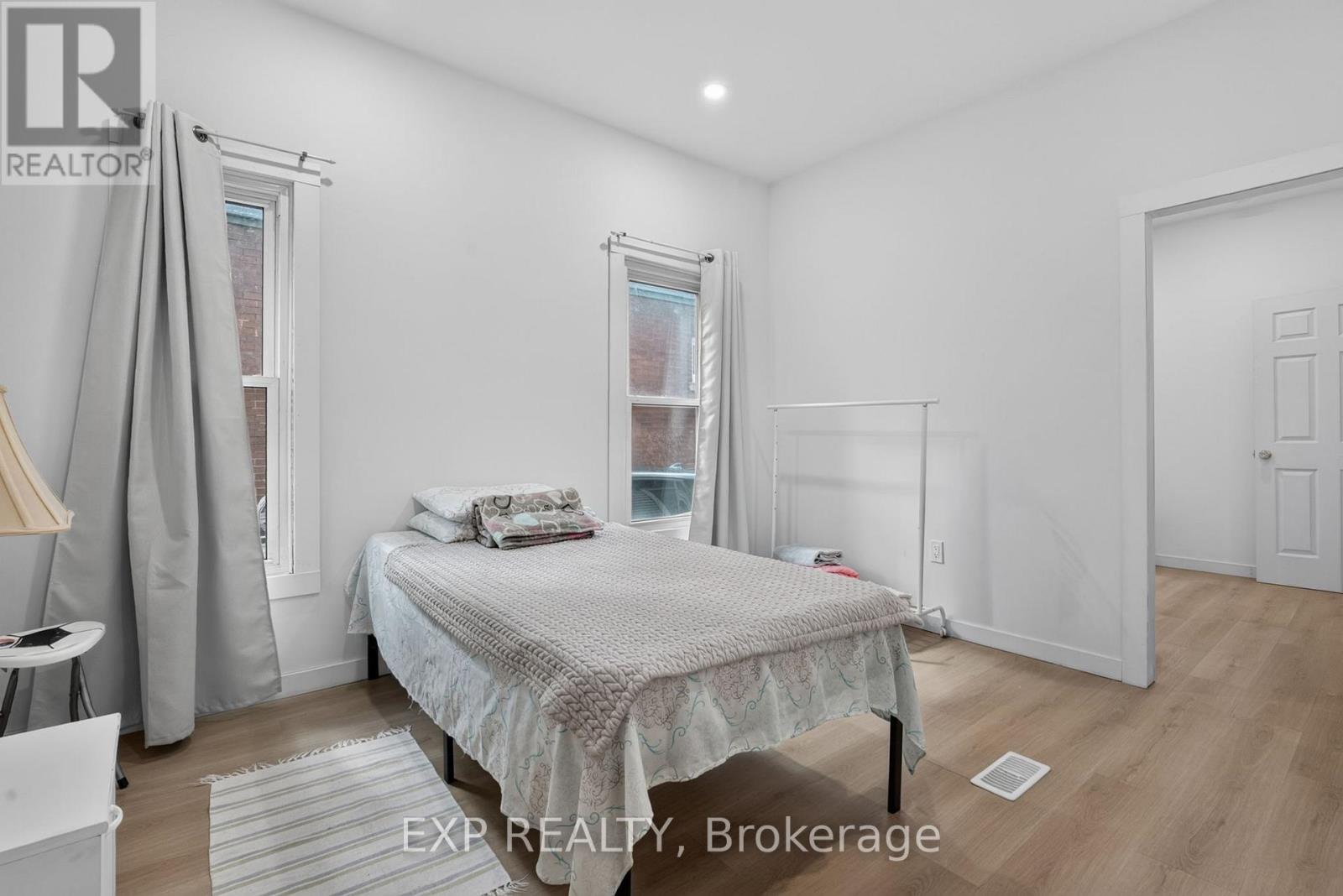 45 Phipps Street Property Photo 18