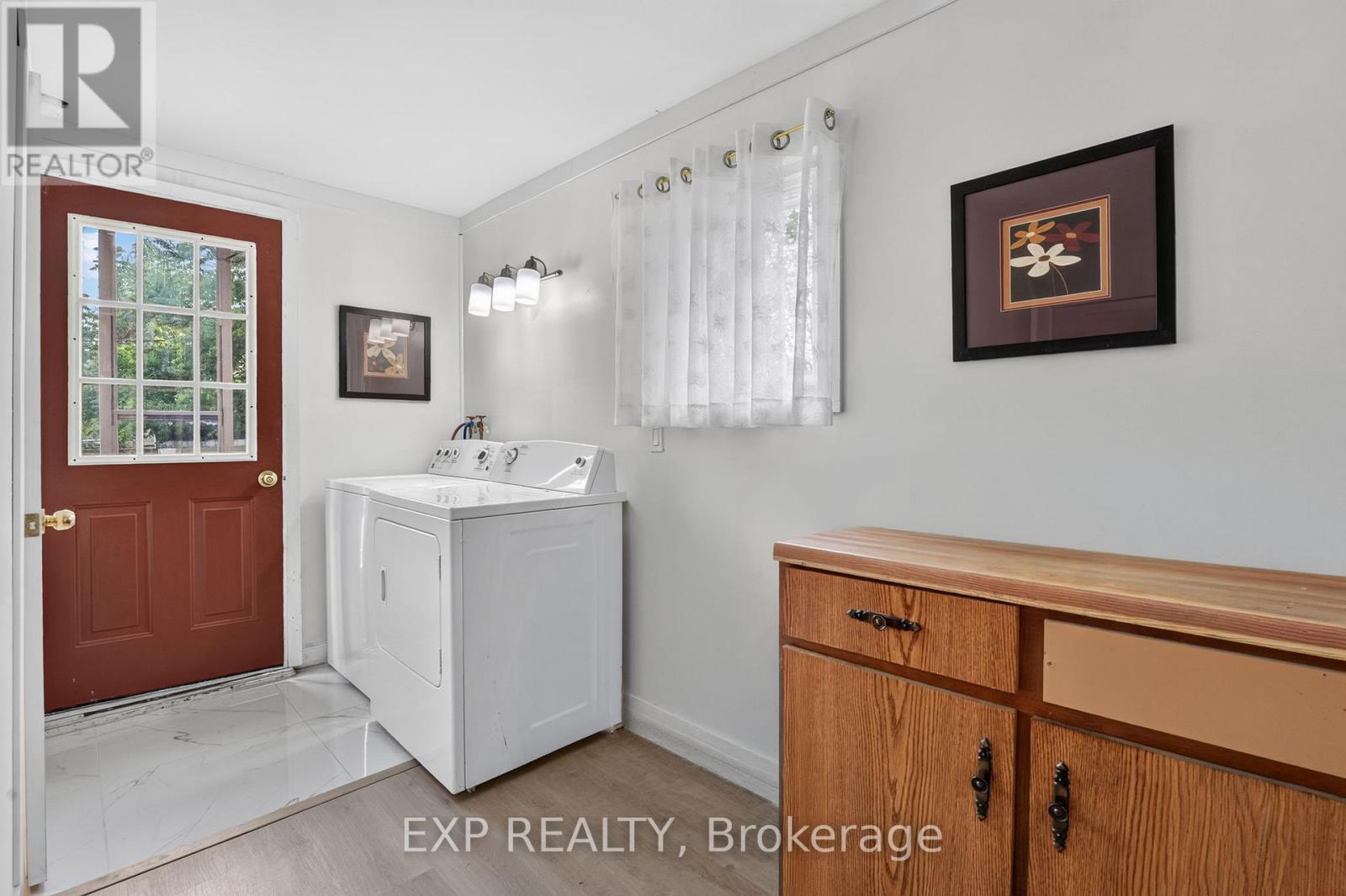 45 Phipps Street Property Photo 29