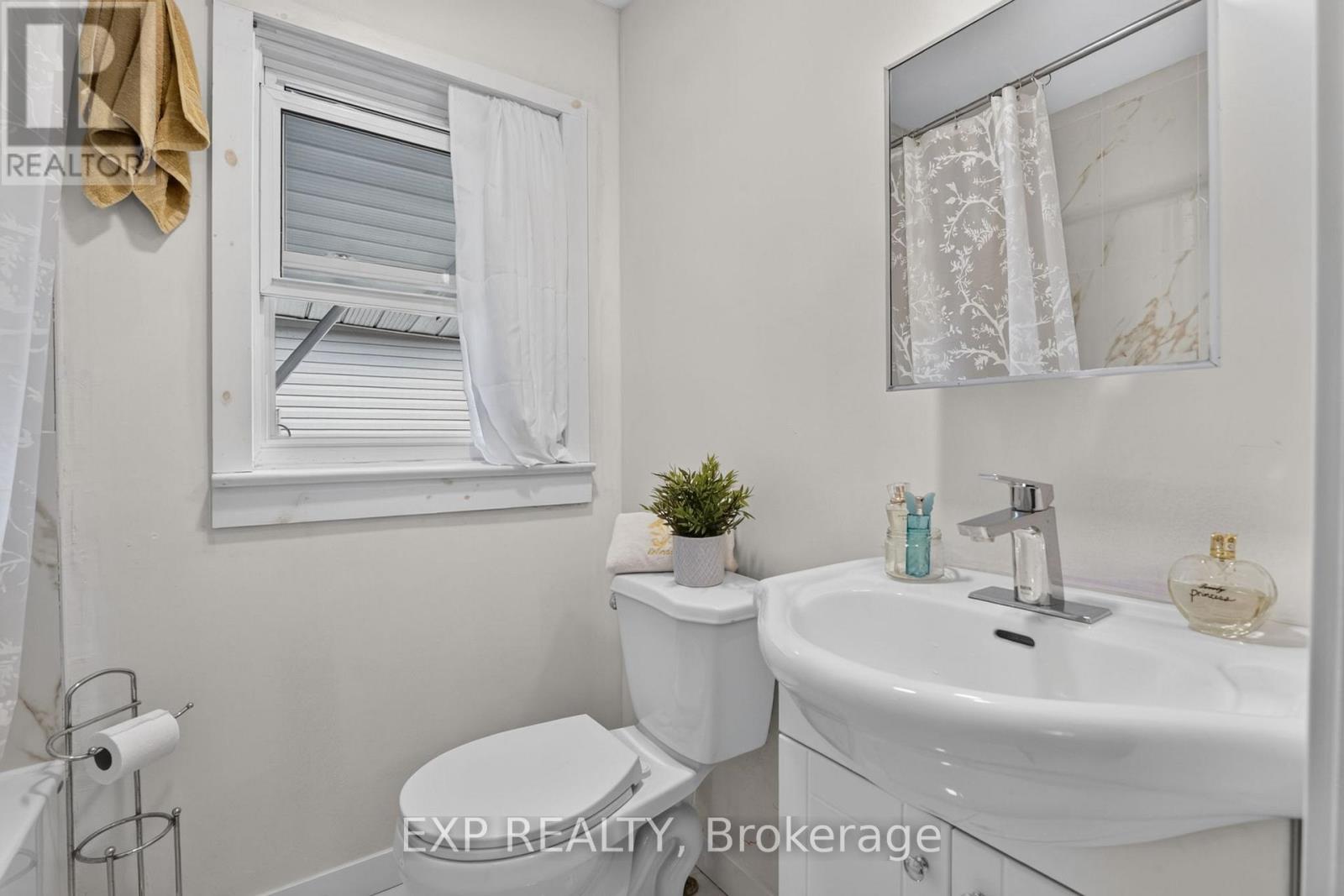 45 Phipps Street Property Photo 31