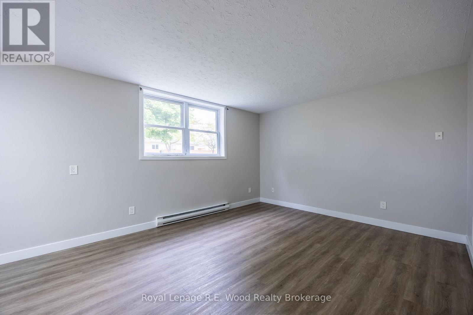 102 - 98 Forest Street Property Photo 5