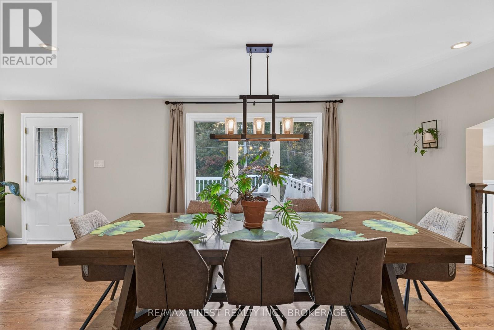466 Mackenzie Road Property Photo 17