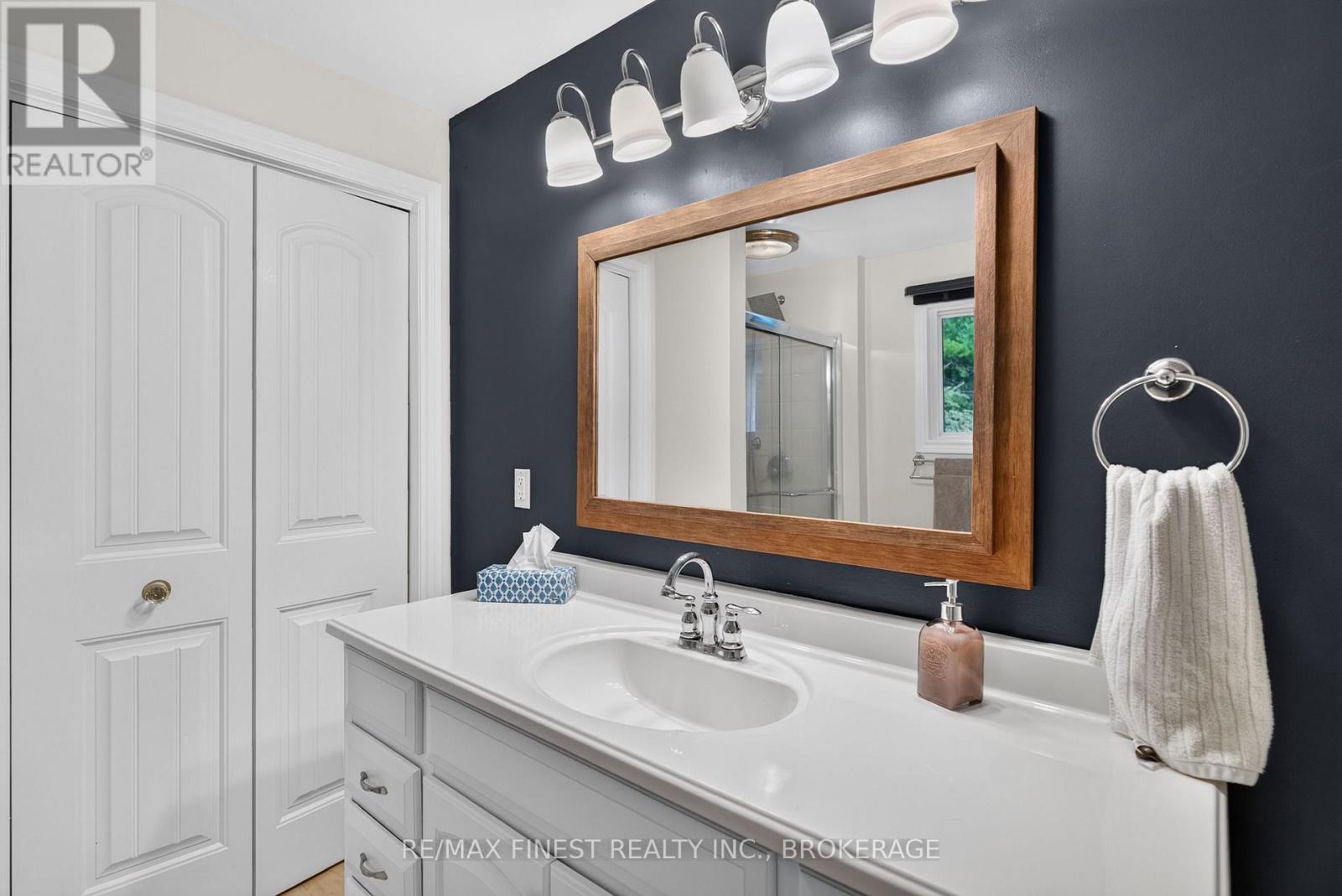 466 Mackenzie Road Property Photo 26