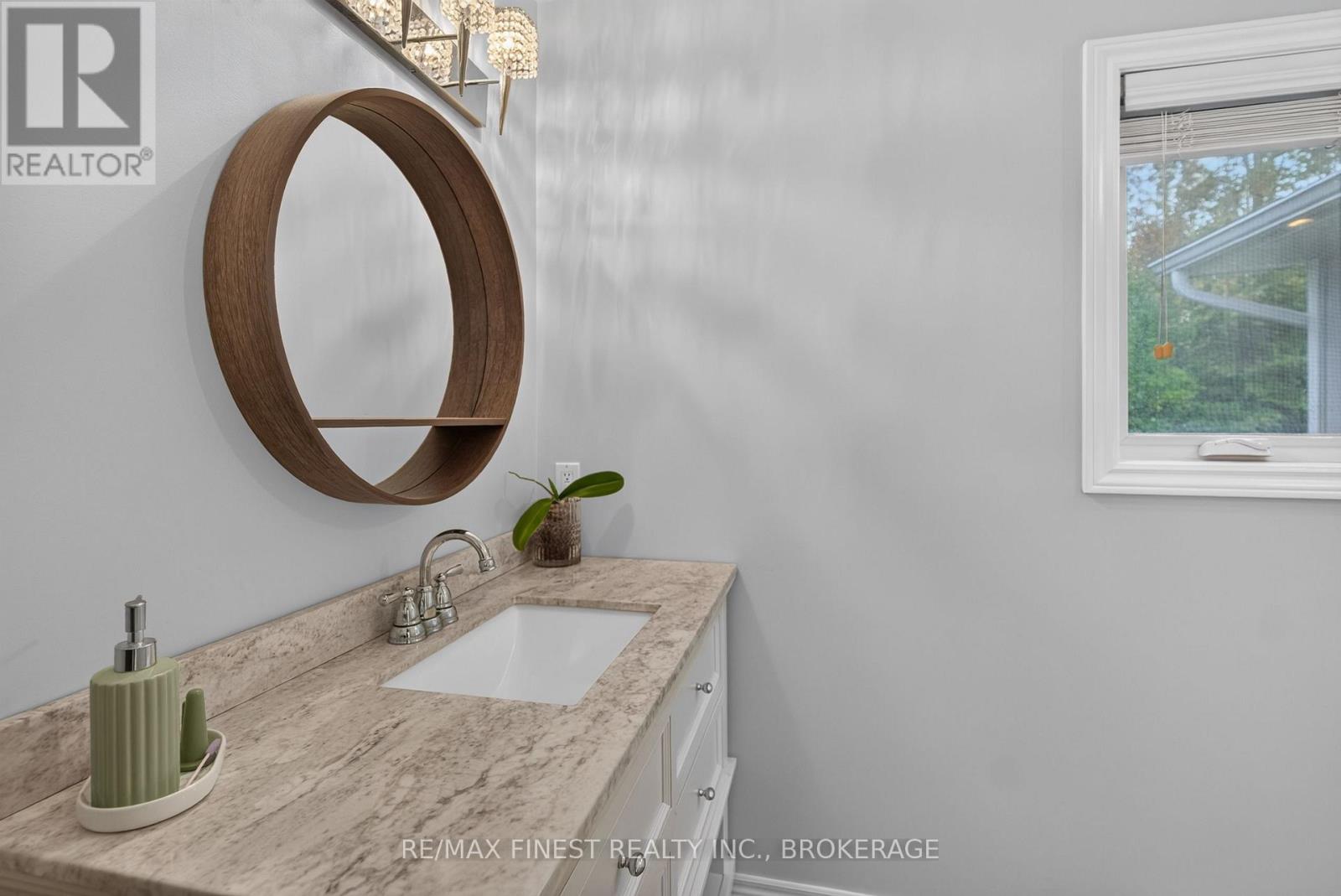 466 Mackenzie Road Property Photo 27