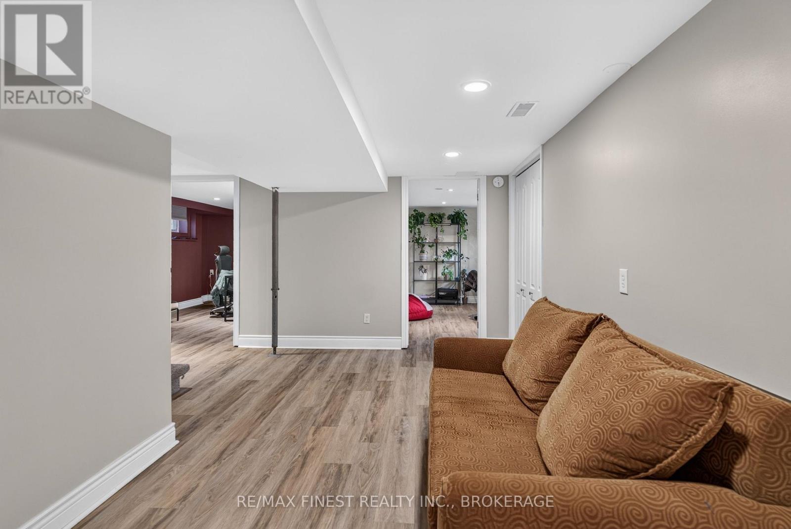 466 Mackenzie Road Property Photo 38