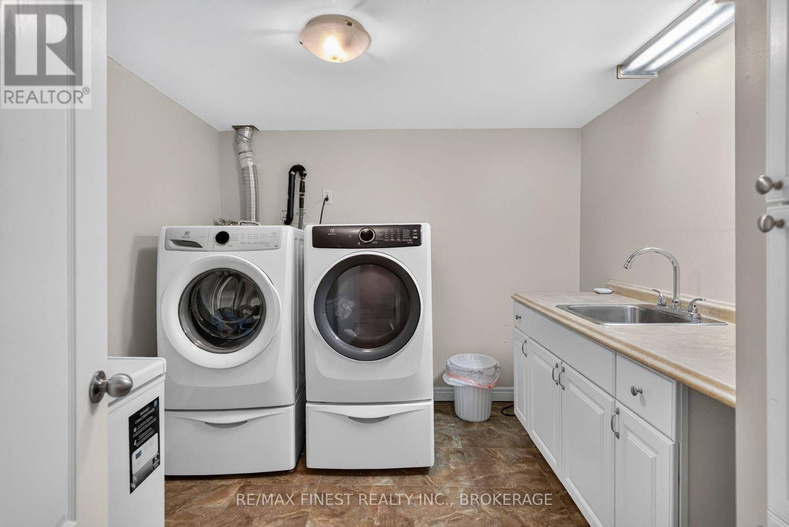 466 Mackenzie Road Property Photo 39