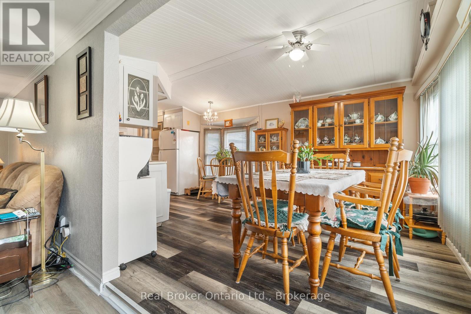 524 Poplar Place Property Photo 15