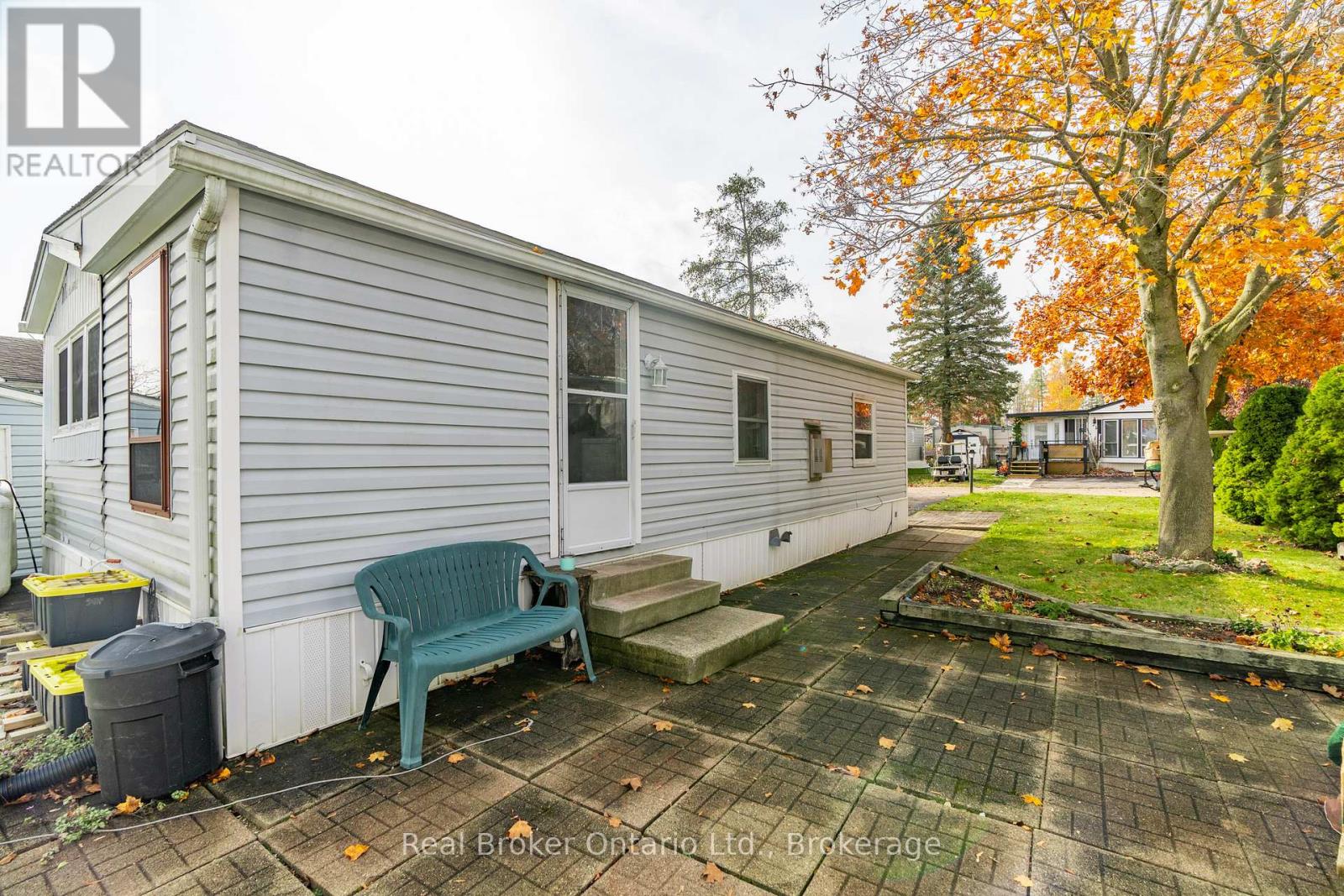 524 Poplar Place Property Photo 27