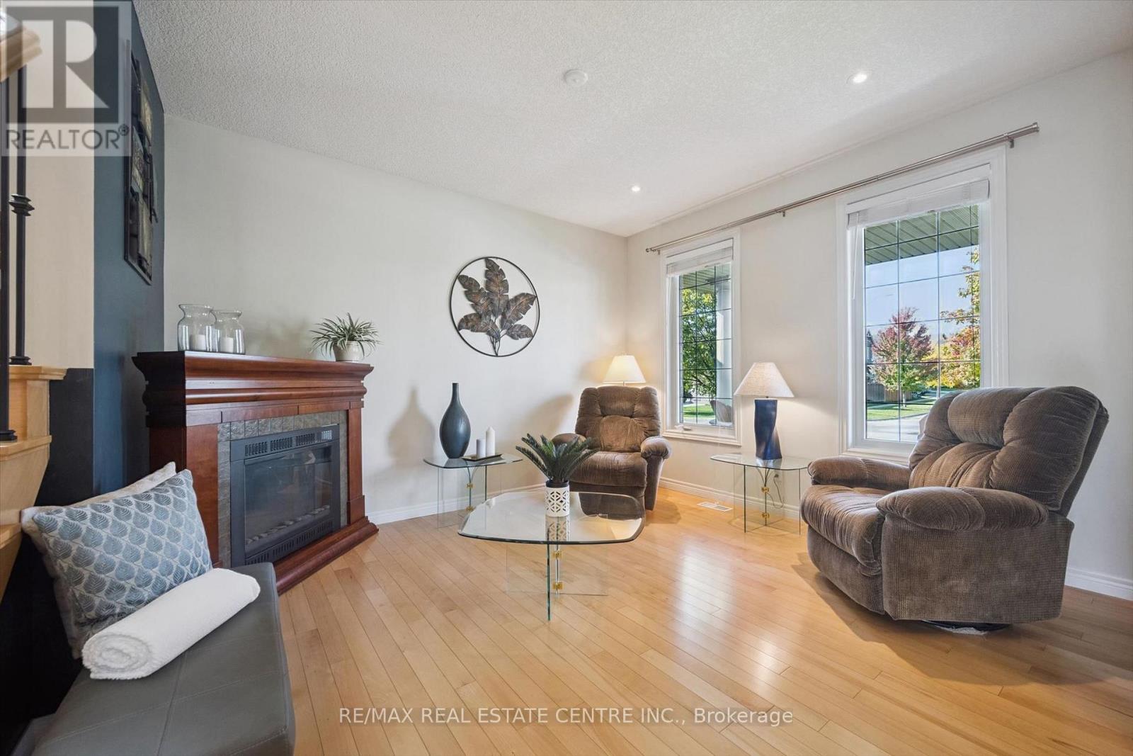 25 Hunsberger Drive Property Photo 3