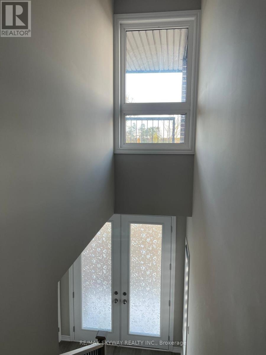 294 Wellandvale Drive Property Photo 11