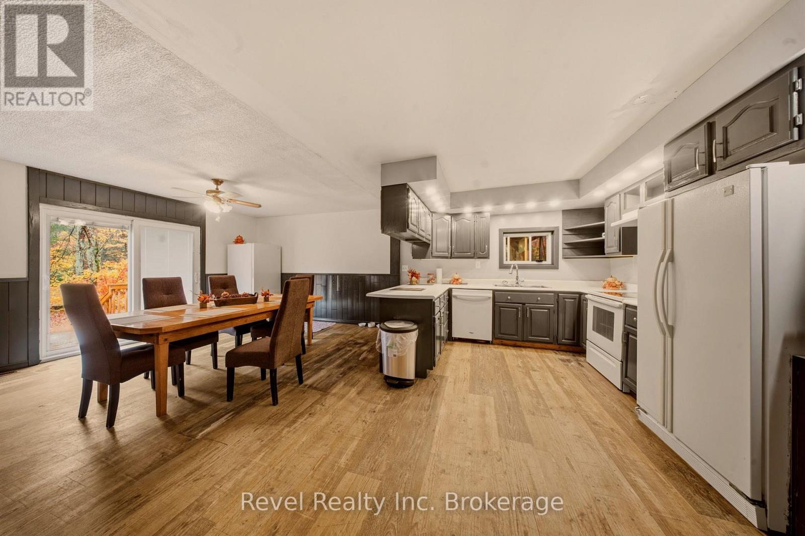 140 Bluesea Road Sw Property Photo 4