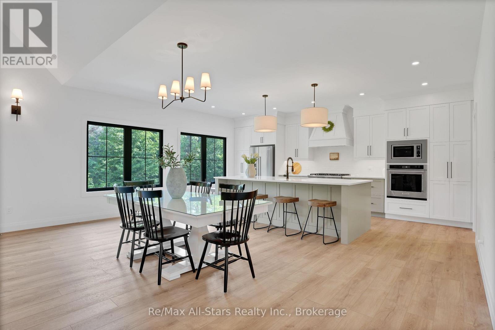 210 White Valley Road Property Photo 8