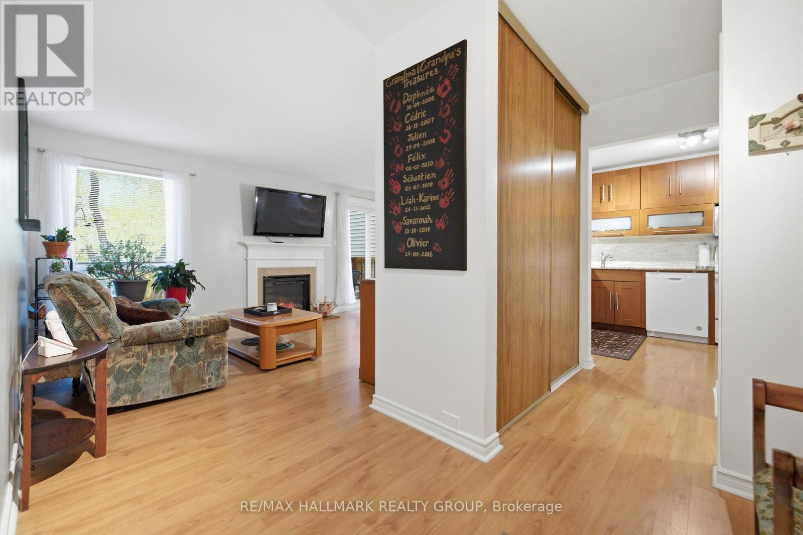5 - 420 Fenerty Court Property Photo 3