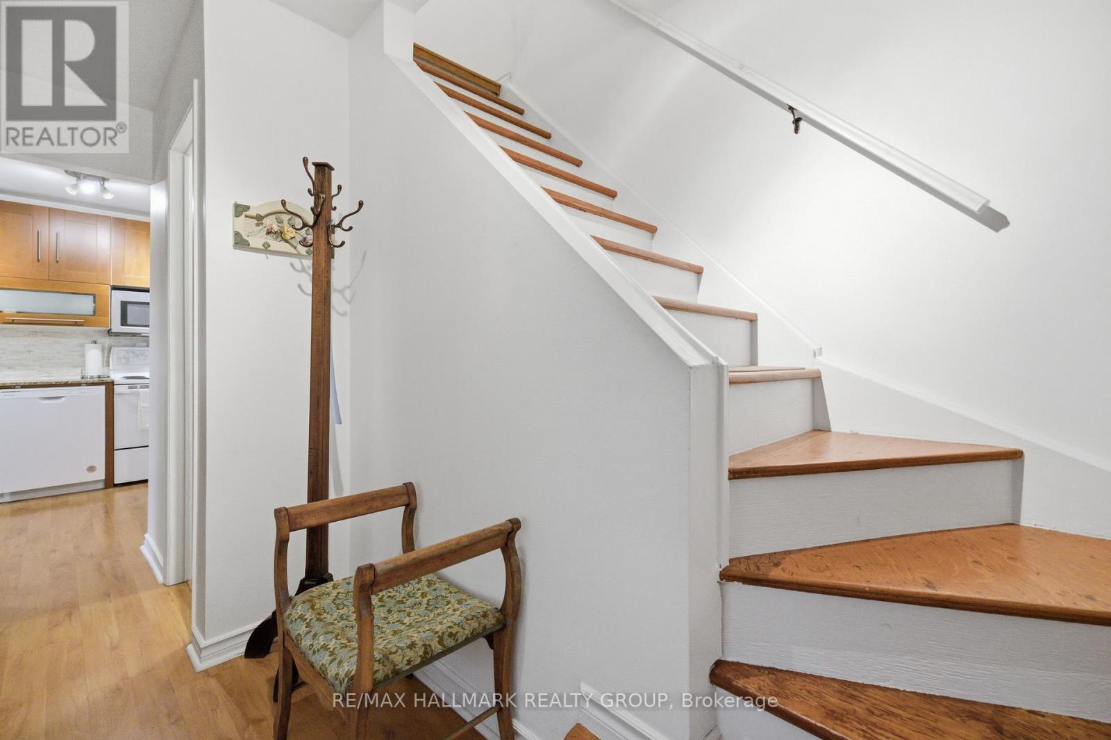 5 - 420 Fenerty Court Property Photo 12