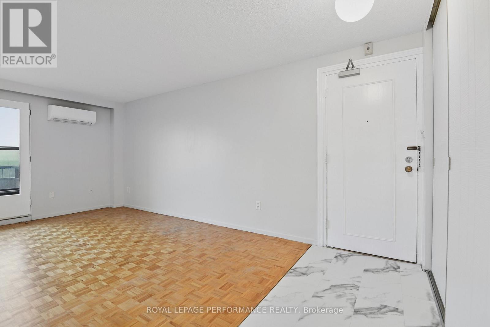 805 - 20 Chesterton Drive Property Photo 8