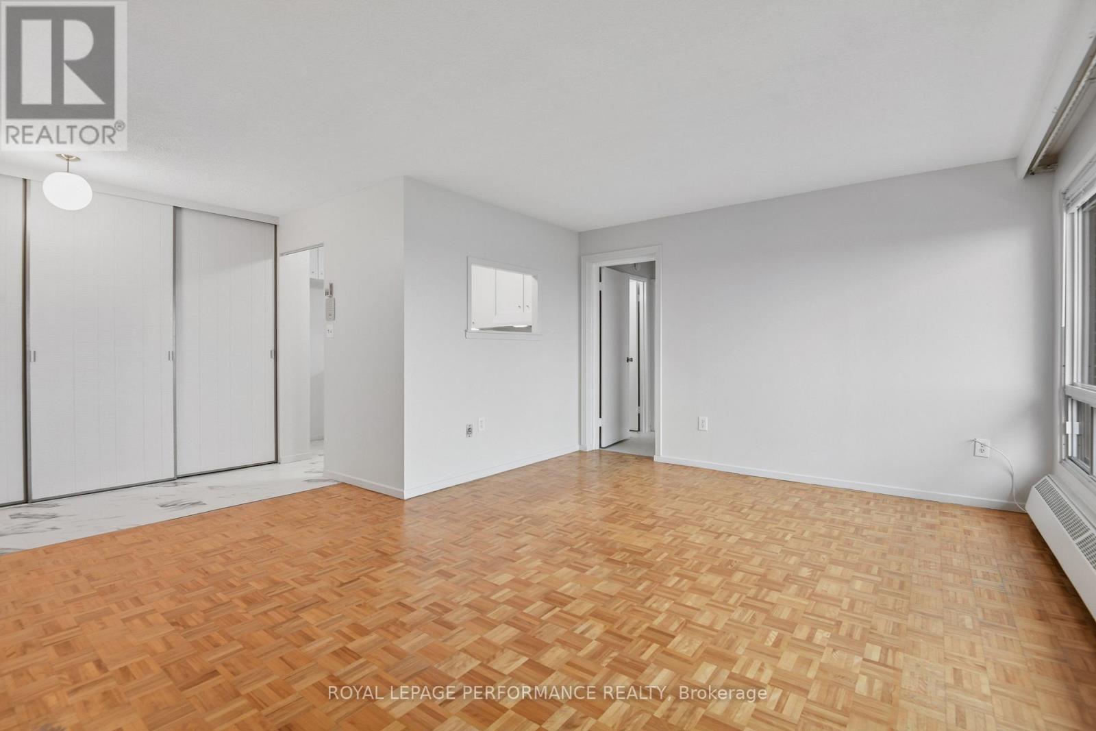 805 - 20 Chesterton Drive Property Photo 12