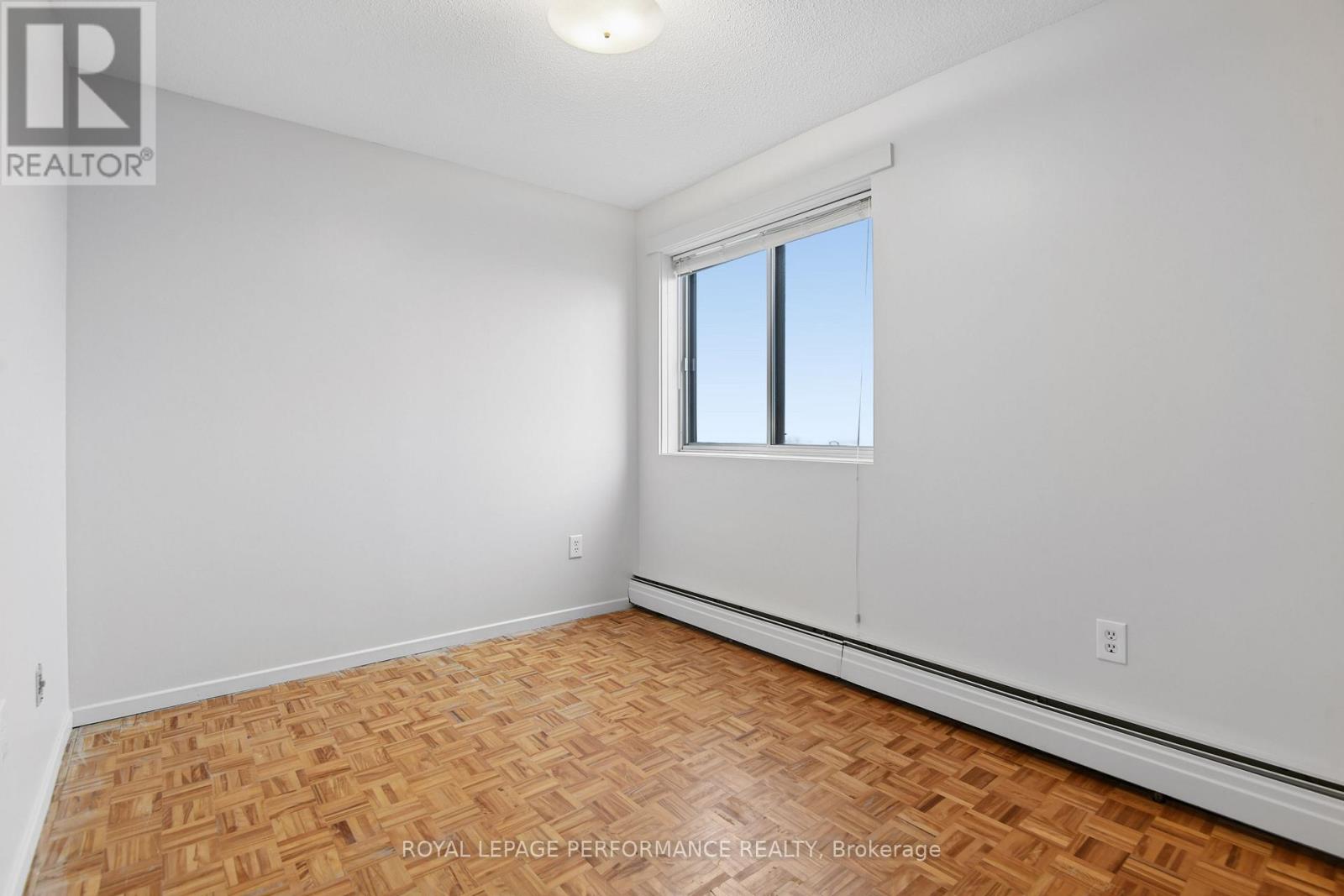 805 - 20 Chesterton Drive Property Photo 21