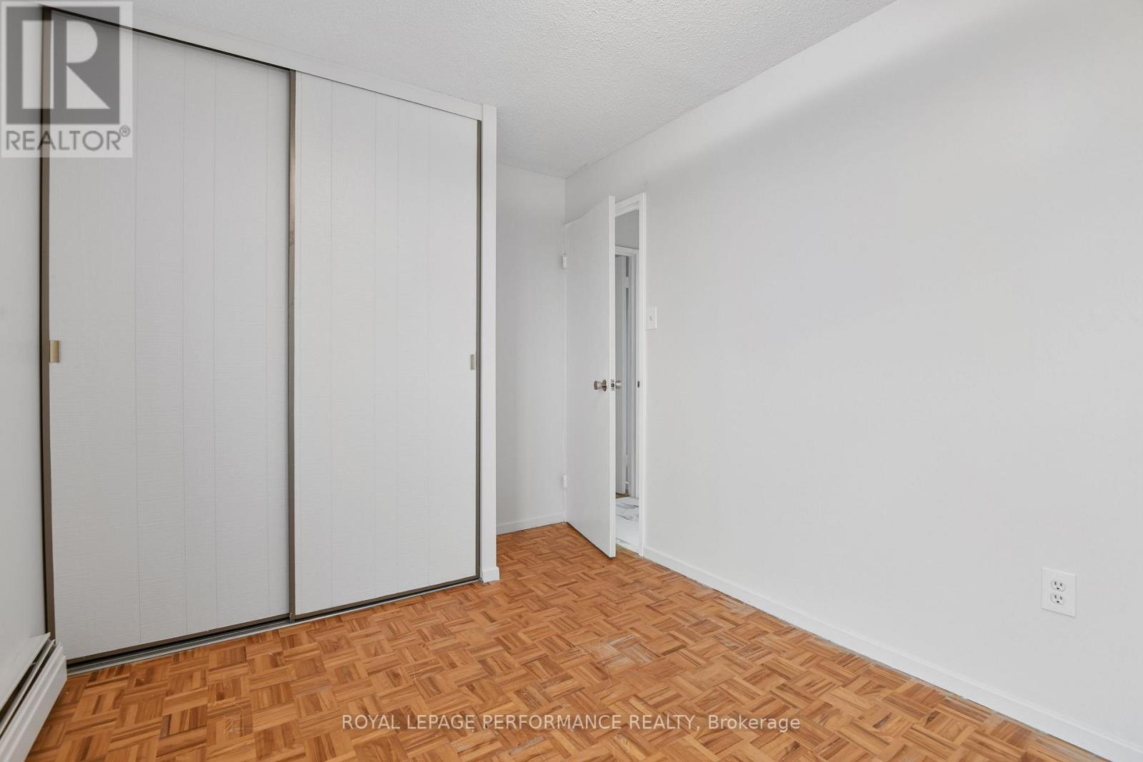 805 - 20 Chesterton Drive Property Photo 23