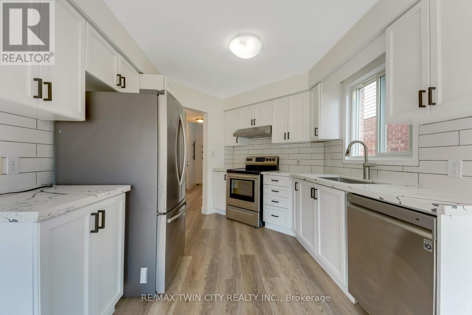 31 Swartz Street Property Photo 7
