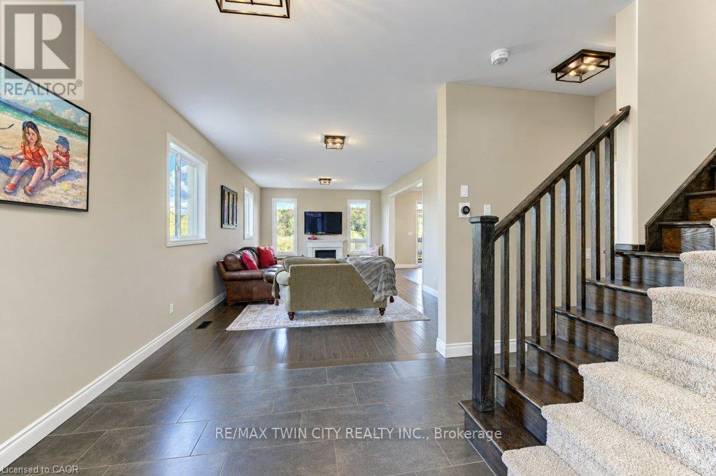 524 Sundew Drive Property Photo 5