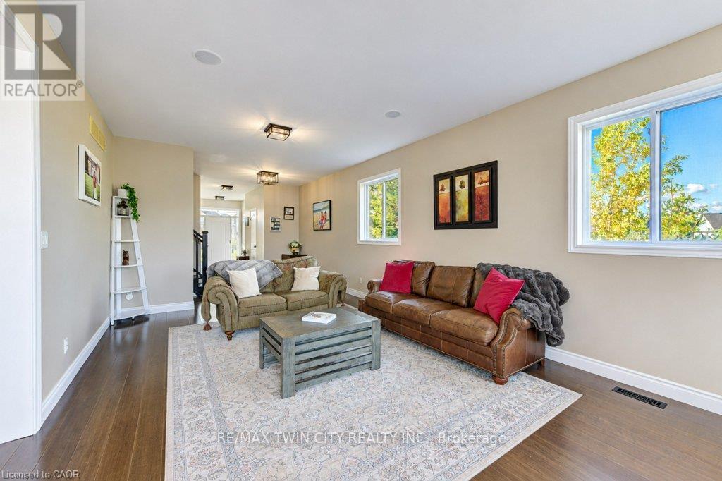 524 Sundew Drive Property Photo 10