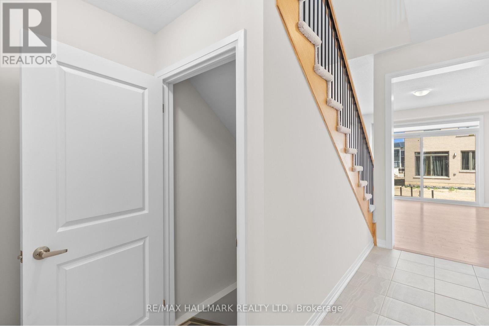 16 Crossmore Crescent Property Photo 21