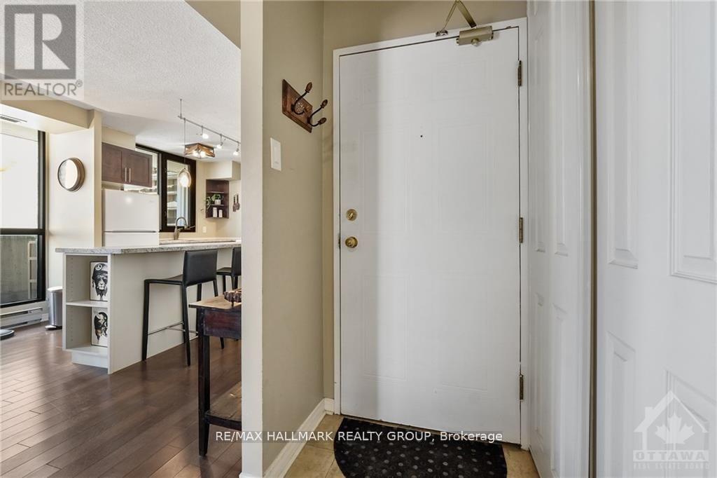 X14033260 Property Photo 2