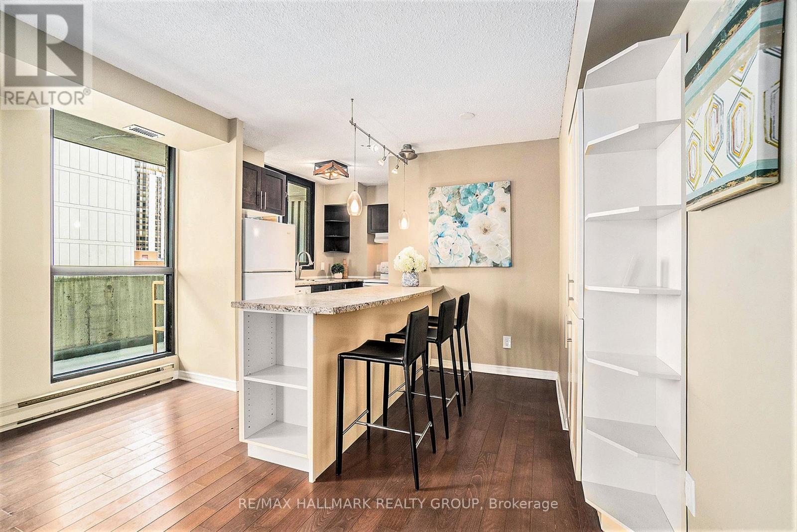 X14033260 Property Photo 10